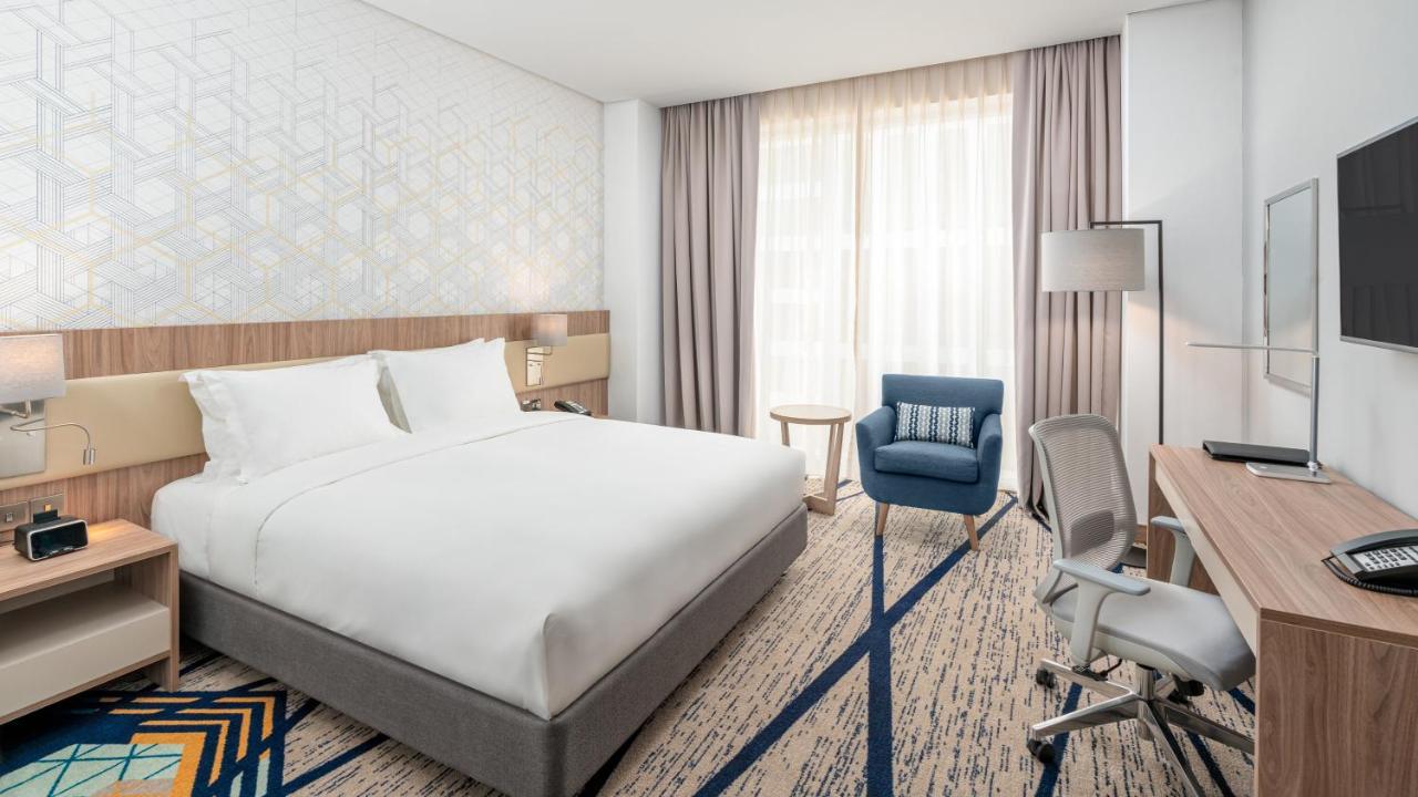 Holiday Inn & Suites Al Jubail By Ihg Al Fanatir Exterior photo